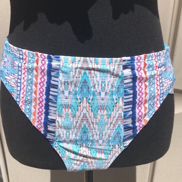 NWT 2 Piece Swimsuit in XL - Picture 3 of 9